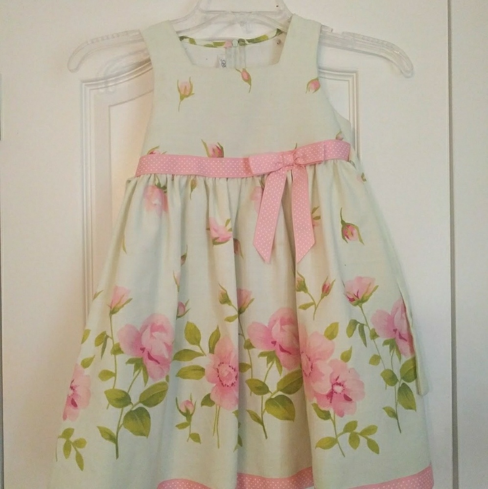 ✨Super Cute Bonnie Jean Dress✨